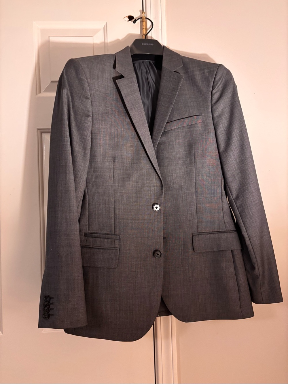3 PIECE Express Men's Gray Two-Button Slim Fit Suit